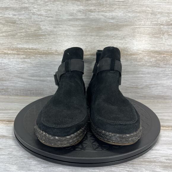 UGG Women’s Sloane Buckle Suede Black Booties Size 9 - Picture 2 of 8